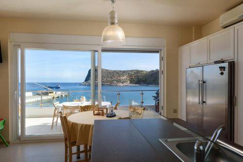 Kaloi Limenes Apartment | 100 m² Apartment ∙ 3 bedrooms ∙ 6 guests