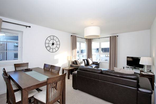Inverurie Apartment | 100 m² Apartment ∙ 3 bedrooms ∙ 6 guests