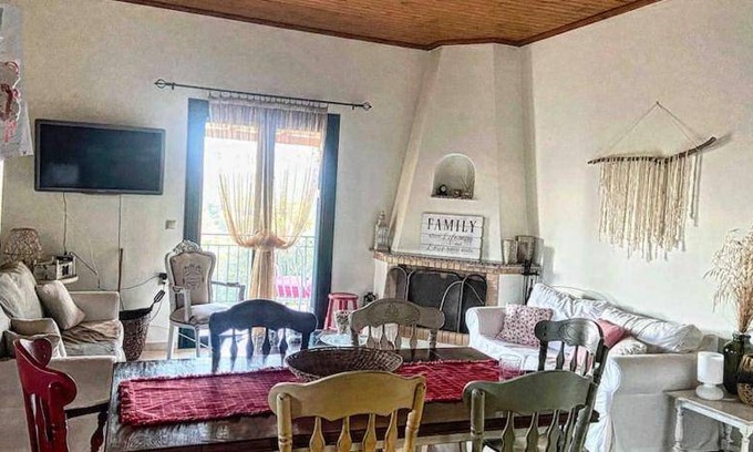 Trifylia House | 100 m² House ∙ 3 bedrooms ∙ 7 guests