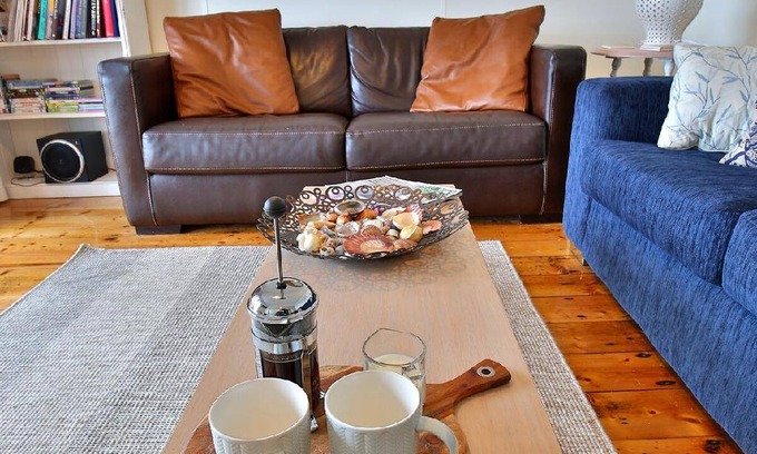 Stanley House | 100 m² House ∙ 3 bedrooms ∙ 6 guests