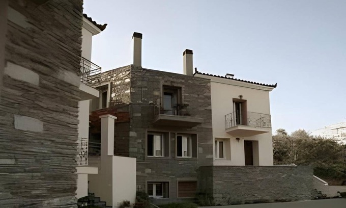 Paleopolis Apartment | 103 m² Apartment ∙ 3 bedrooms ∙ 6 guests