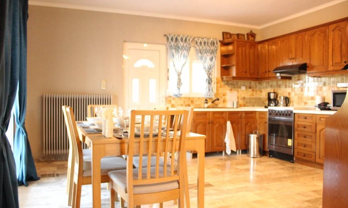 Paralias House | 110 m² House ∙ 2 bedrooms ∙ 6 guests