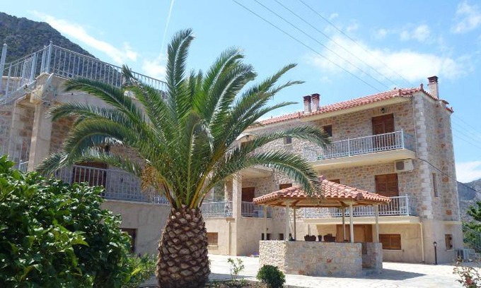 Leonidio Apartment | 120 m² Apartment ∙ 2 bedrooms ∙ 8 guests