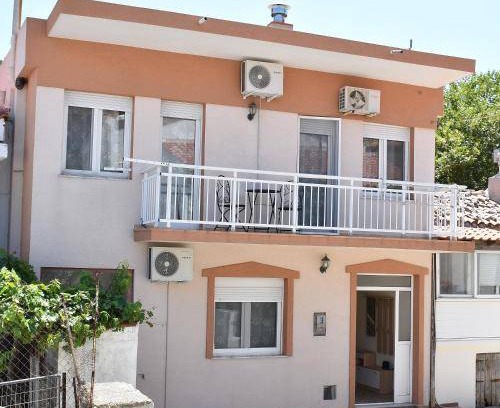 Samothrace House | 120 m² House ∙ 2 bedrooms ∙ 6 guests