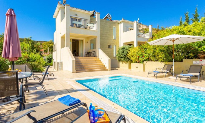Kateleios Villa | 120 m² Villa ∙ 2 bedrooms ∙ 5 guests