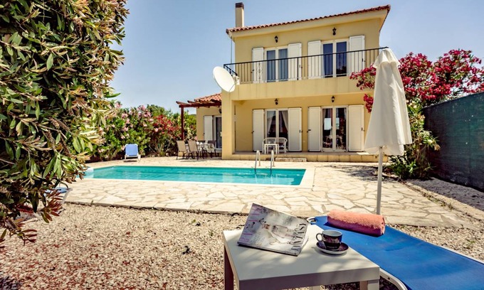 Agrilia Villa | 120 m² Villa ∙ 3 bedrooms ∙ 6 guests