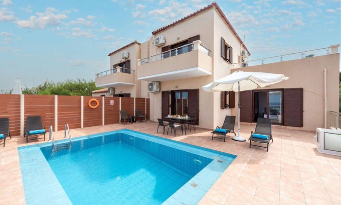 Pyrgos Psilonerou Villa | 126 m² Villa ∙ 4 bedrooms ∙ 7 guests