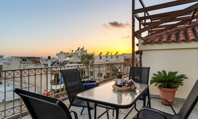 Aigaleo Apartment | 130 m² Apartment ∙ 3 bedrooms ∙ 10 guests