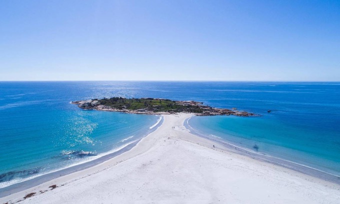 Bicheno Resort | 135 m² Resort ∙ 3 bedrooms ∙ 127 guests