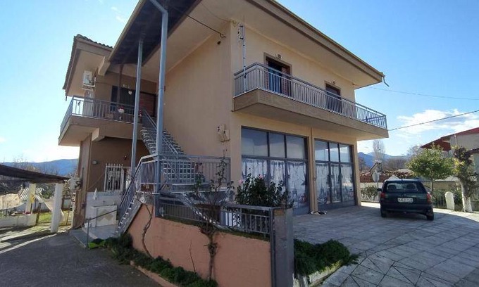 Magoulitsa Apartment | 140 m² Apartment ∙ 4 bedrooms ∙ 8 guests