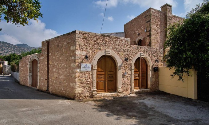 Melidoni House | 140 m² House ∙ 3 bedrooms ∙ 8 guests