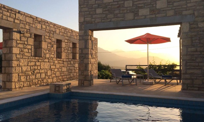Filaki House | 140 m² House ∙ 3 bedrooms ∙ 6 guests