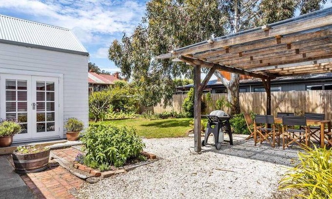 Kingston Beach House | 140 m² House ∙ 3 bedrooms ∙ 6 guests