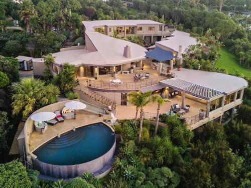 Oneroa Cabin | 140 m² Lodge ∙ 2 bedrooms ∙ 127 guests