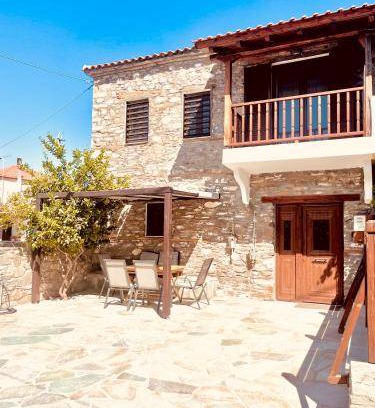 Agios Nikolaos Villa | 140 m² Villa ∙ 2 bedrooms ∙ 8 guests