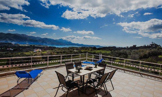 Paliki House | 142 m² House ∙ 3 bedrooms ∙ 6 guests