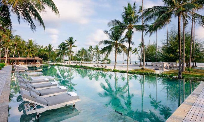 Lagoi Resort | 1426 m² Resort ∙ 3 bedrooms ∙ 127 guests