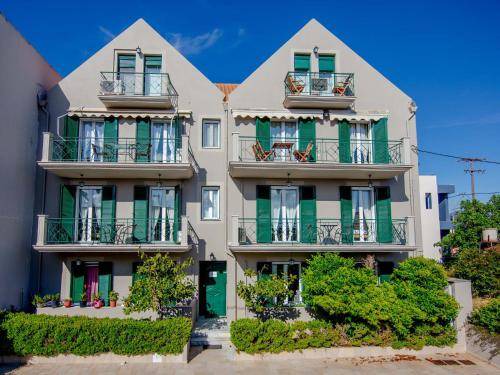 Lixouri Apartment | 150 m² Apartment ∙ 4 bedrooms ∙ 8 guests