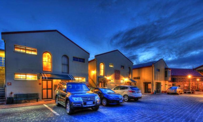 Stanley Apartment | 150 m² Serviced apartment ∙ 4 bedrooms ∙ 8 guests