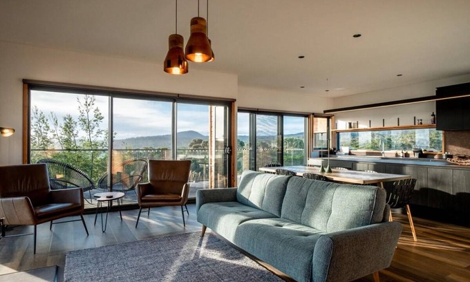 Coles Bay House | 155 m² House ∙ 3 bedrooms ∙ 6 guests