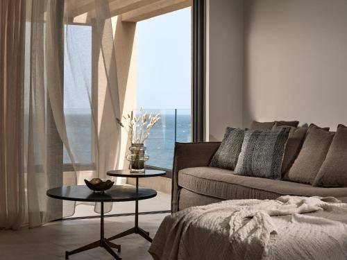 Zakynthos Town Resort | 170 m² Resort ∙ 3 bedrooms ∙ 6 guests