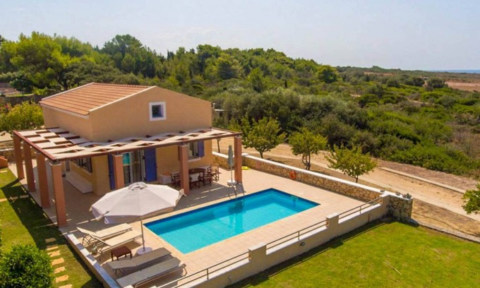 Kounopetra Villa | 175 m² Villa ∙ 3 bedrooms ∙ 6 guests