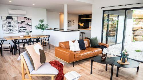 Mount Stuart House | 180 m² House ∙ 3 bedrooms ∙ 6 guests