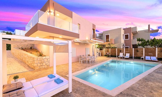 Kavros House | 190 m² House ∙ 3 bedrooms ∙ 12 guests