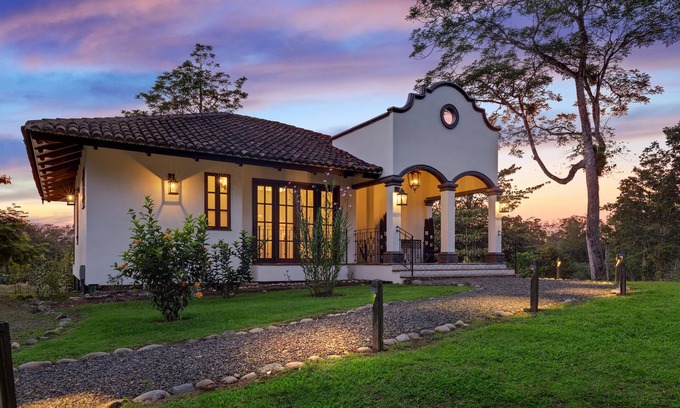 Tigre Villa | 2 Bedroom Villa with Plunge Pool