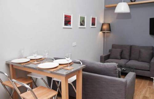 Old Town Apartment | 20 m² Apartment ∙ 2 bedrooms ∙ 5 guests