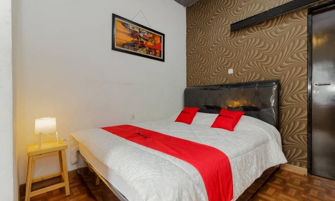 Bendungan Hilir Bed & Breakfast | 20 m² Bed and breakfast ∙ 3 guests
