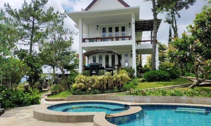 Batu Cabin | 20 m² Lodge ∙ 10 guests