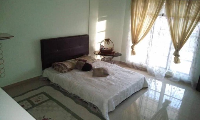 Shah Alam House | 200 m² House ∙ 3 bedrooms ∙ 8 guests