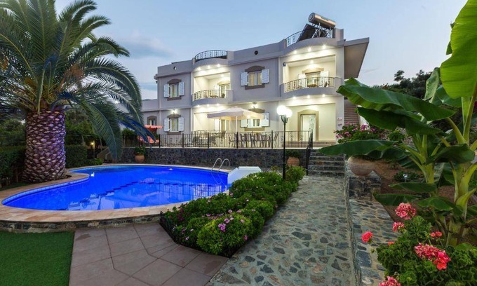Melissourgakion House | 200 m² House ∙ 3 bedrooms ∙ 9 guests