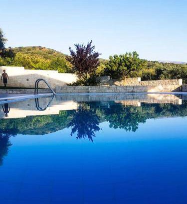 Kato Karouzana Villa | 200 m² Villa ∙ 3 bedrooms ∙ 6 guests