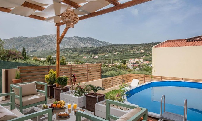 Archanes Apartment | 210 m² Apartment ∙ 6 bedrooms ∙ 18 guests