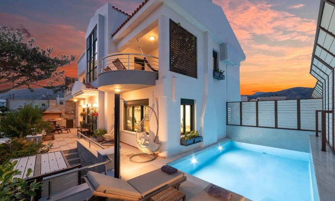 Koutsouras House | 220 m² House ∙ 5 bedrooms ∙ 14 guests