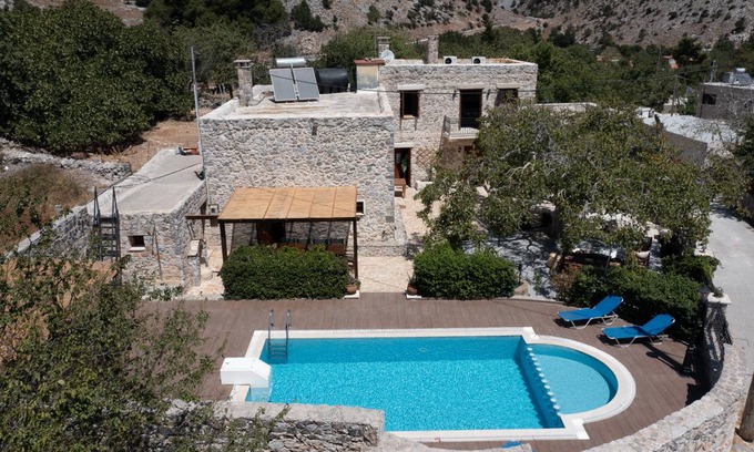 Impros Villa | 220 m² Villa ∙ 5 bedrooms ∙ 10 guests
