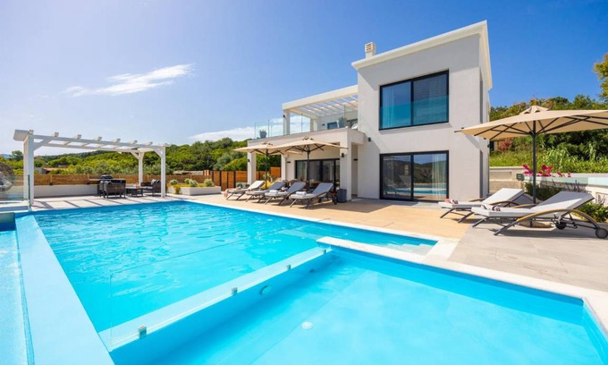 Agios Stefanos Avliotes Villa | 220 m² Villa ∙ 3 bedrooms ∙ 7 guests