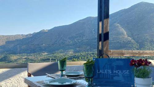 Mourtzana Villa | 230 m² Villa ∙ 5 bedrooms ∙ 11 guests