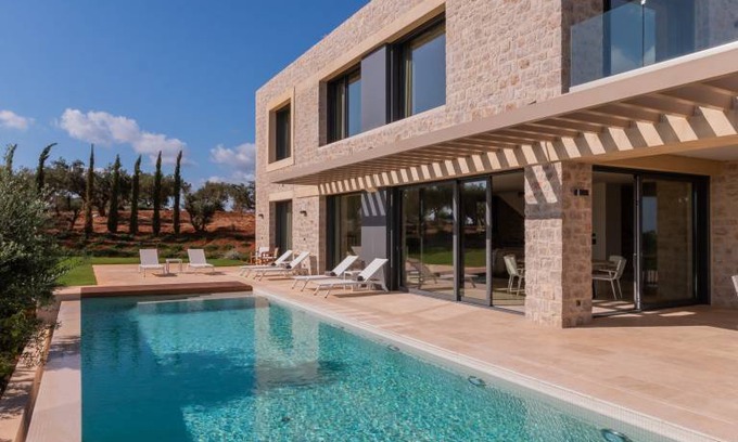 Pylos-Nestoras Villa | 250 m² Villa ∙ 4 bedrooms ∙ 8 guests