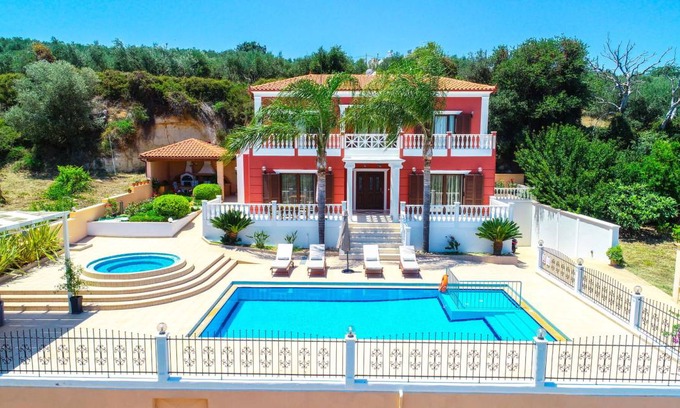Polemarchi Villa | 260 m² Villa ∙ 3 bedrooms ∙ 6 guests