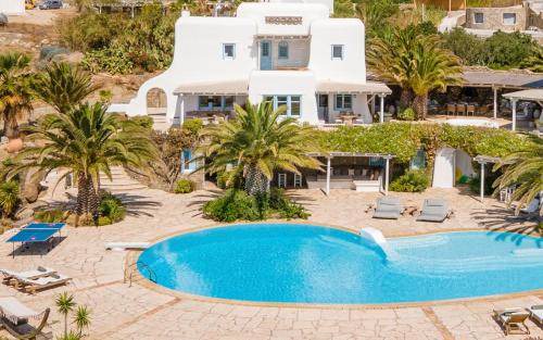 Platis Gialos Villa | 275 m² Villa ∙ 6 bedrooms ∙ 12 guests