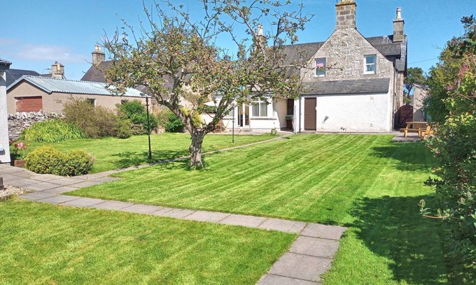 Brora Cottage | 3 bedroom accommodation in Brora