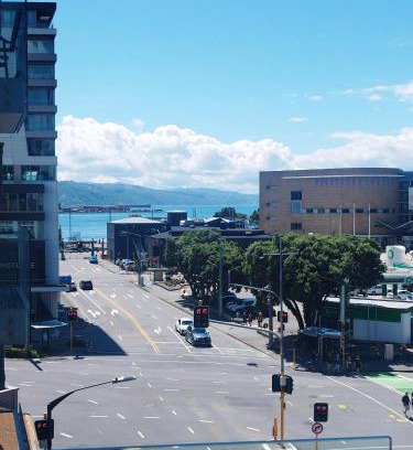 Te Aro Apartment | 3-Bedroom CBD Elevate Apartment
