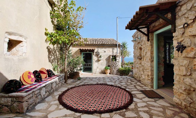 Korithi Cottage | 30 m² Cabin ∙ 1 bedroom ∙ 2 guests