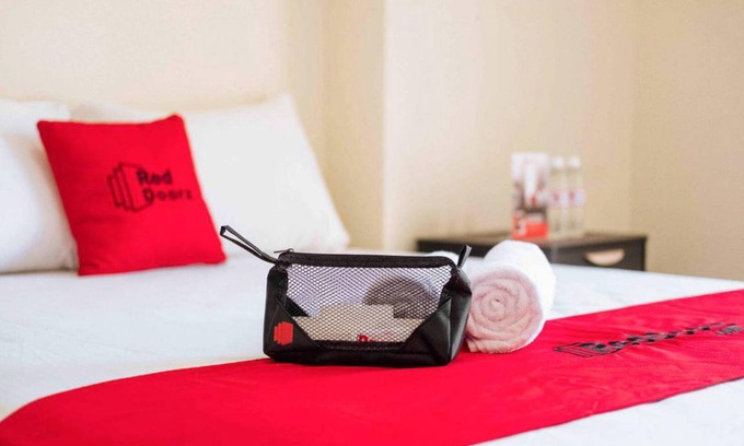Sukabumi Hotel | 30 m² Hotel ∙ 2 guests