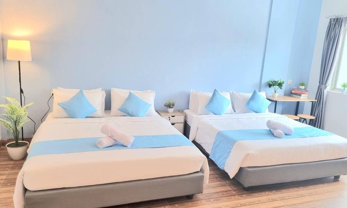 Medan House | 300 m² House ∙ 4 bedrooms ∙ 14 guests