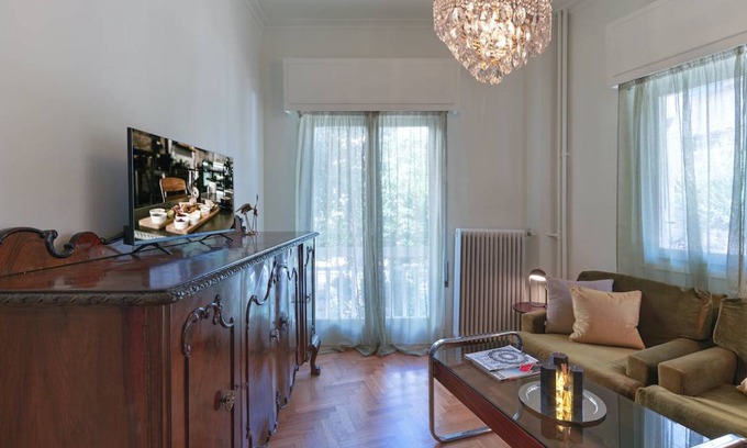 Vyronas Apartment | 40 m² Apartment ∙ 1 bedroom ∙ 2 guests