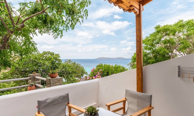 Batsi House | 40 m² House ∙ 2 bedrooms ∙ 4 guests